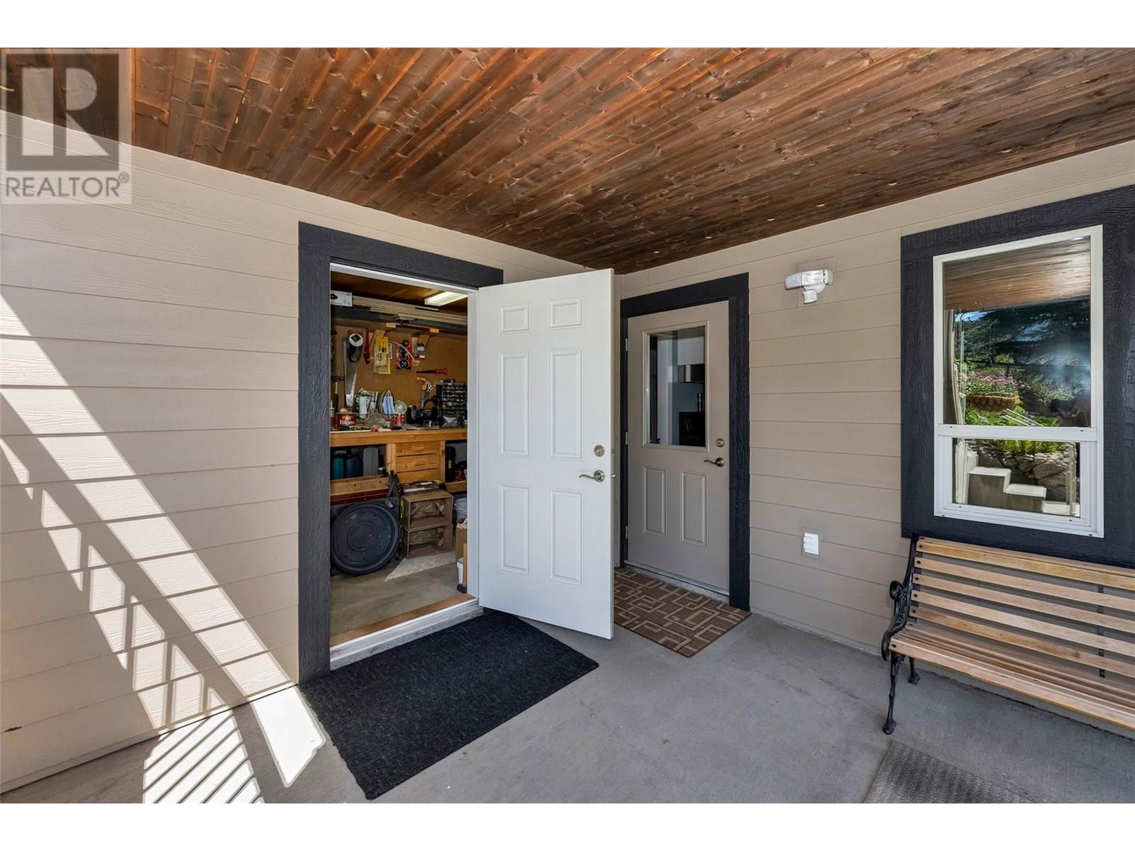 3935 Pothecary Place, Armstrong