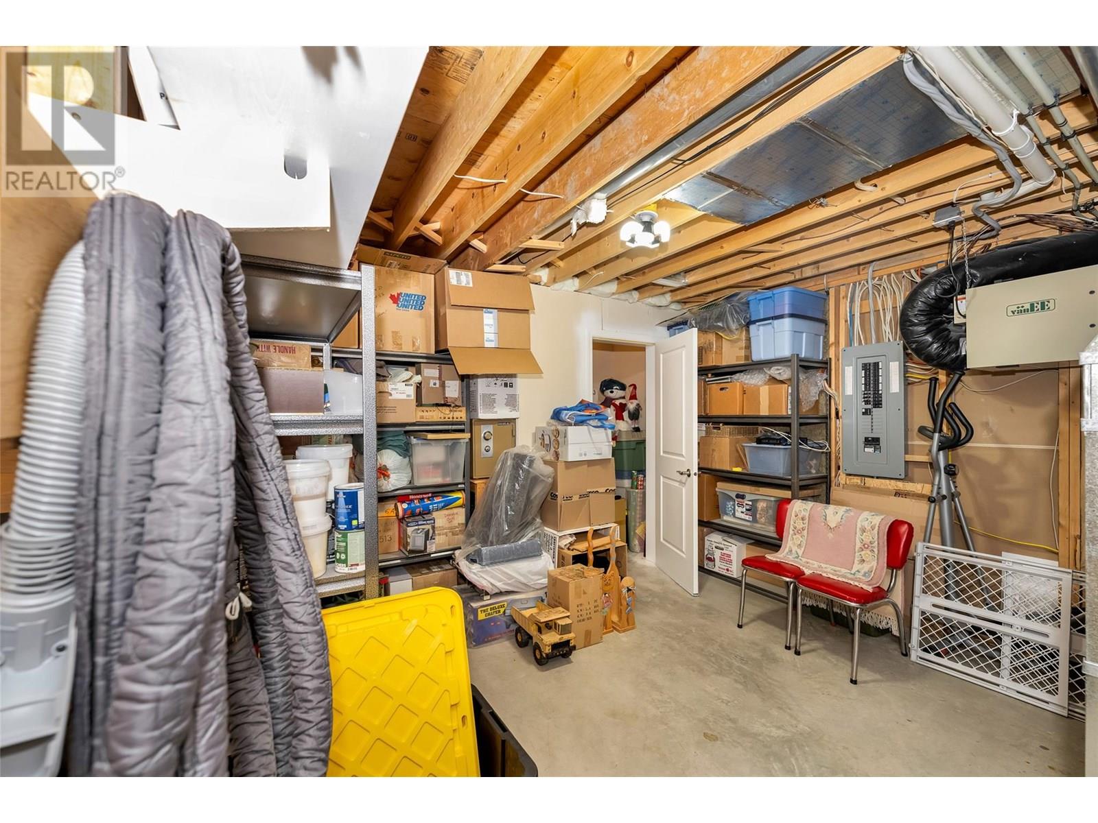 3935 Pothecary Place, Armstrong