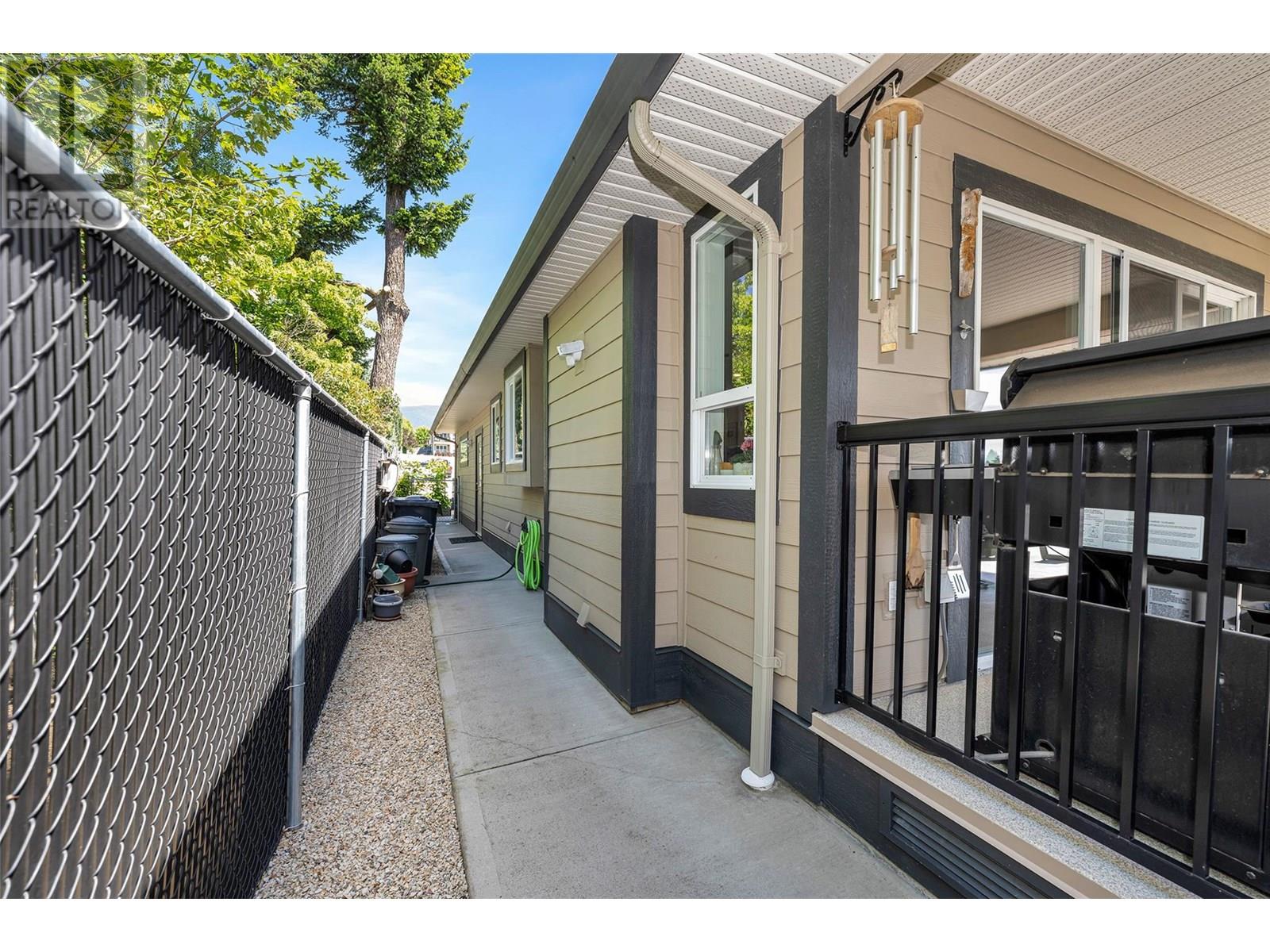 3935 Pothecary Place, Armstrong