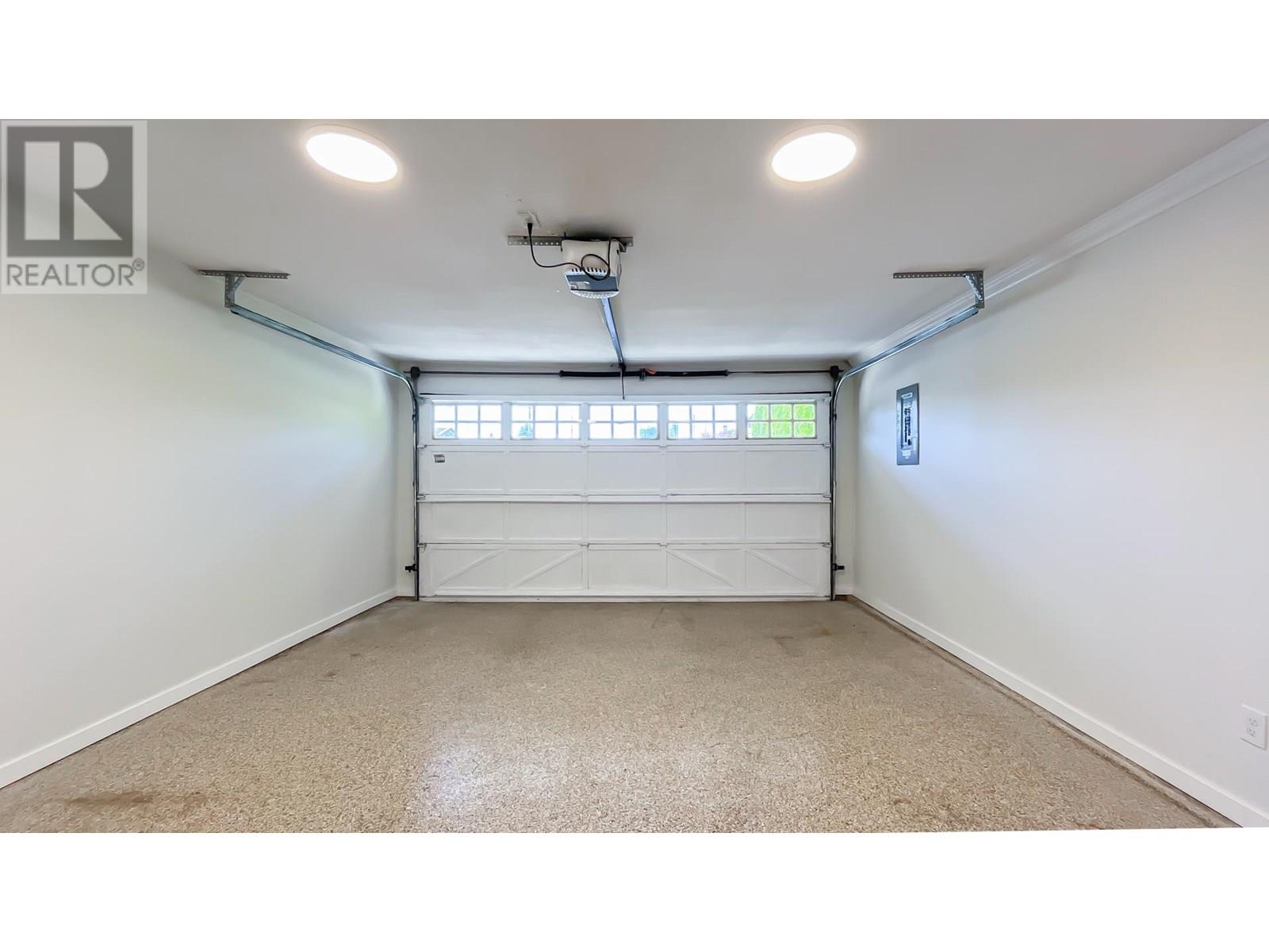 Photo 14 of 5076 Smith Avenue, Burnaby BC