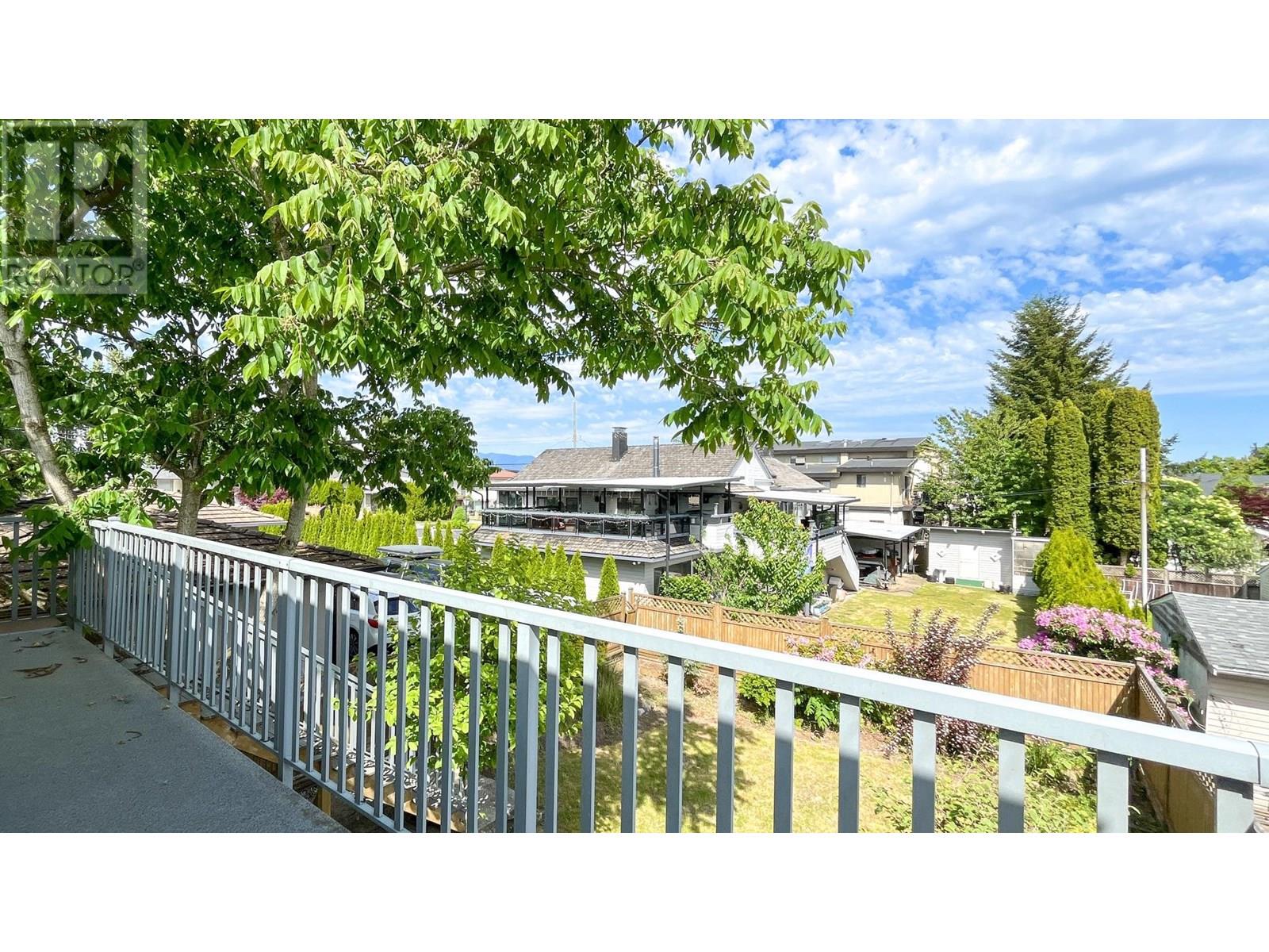Photo 16 of 5076 Smith Avenue, Burnaby BC