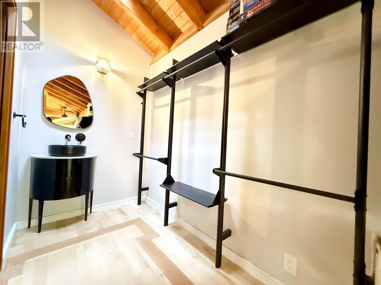 Photo 20 of 901 Windjammer Road, Bowen Island BC