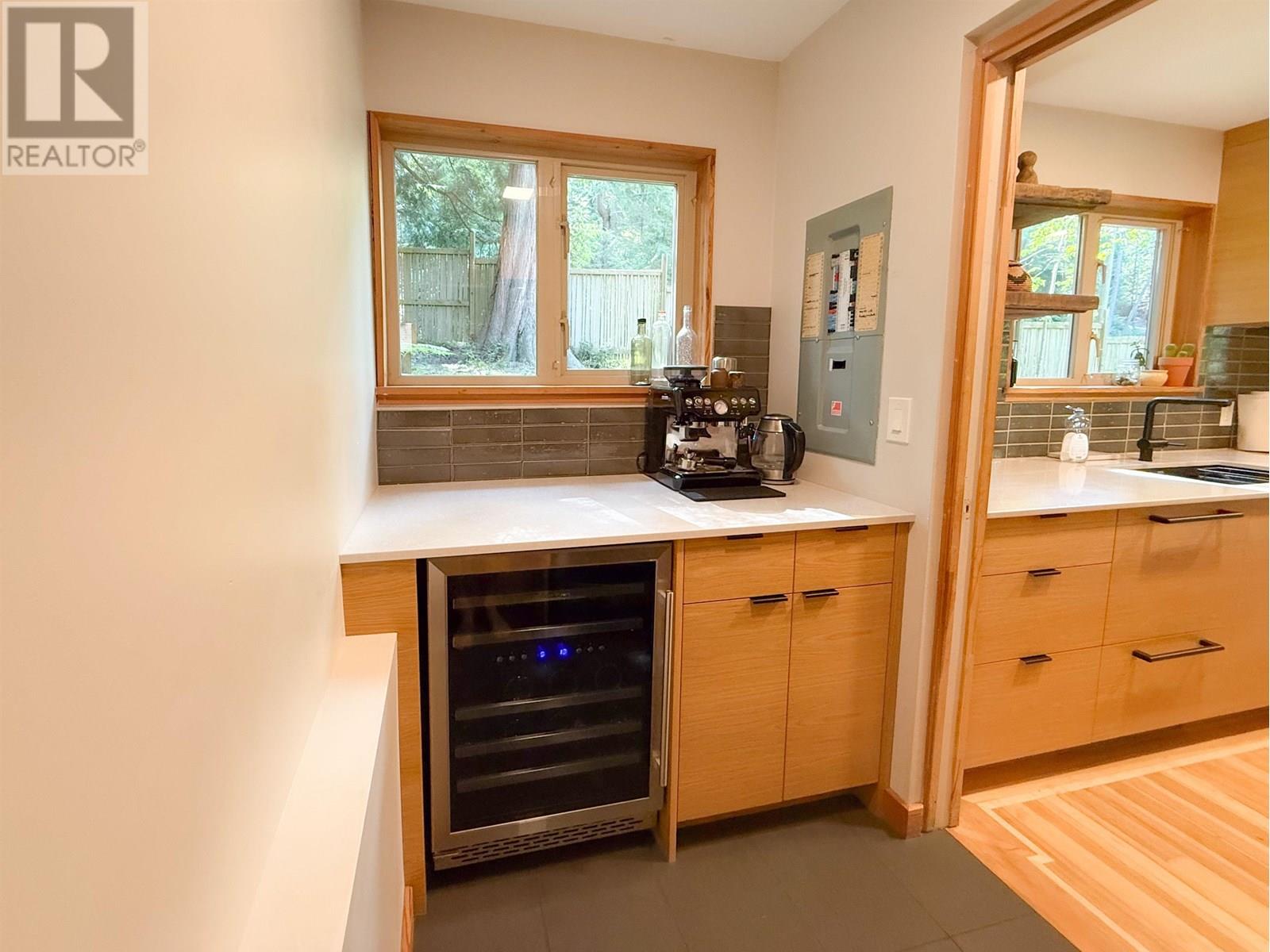 Photo 4 of 901 Windjammer Road, Bowen Island BC