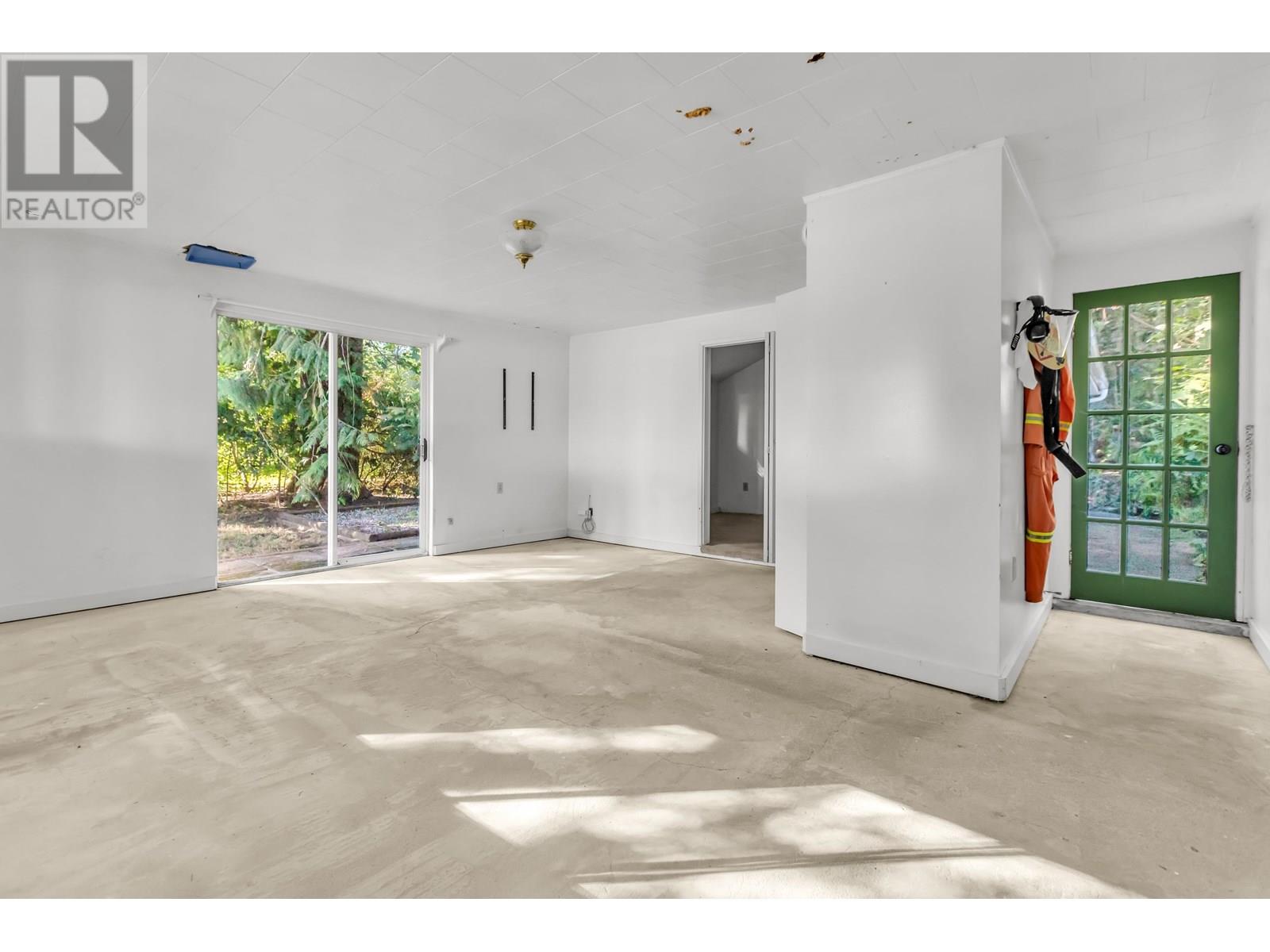18825 OLD DEWDNEY TRUNK ROAD, Pitt Meadows