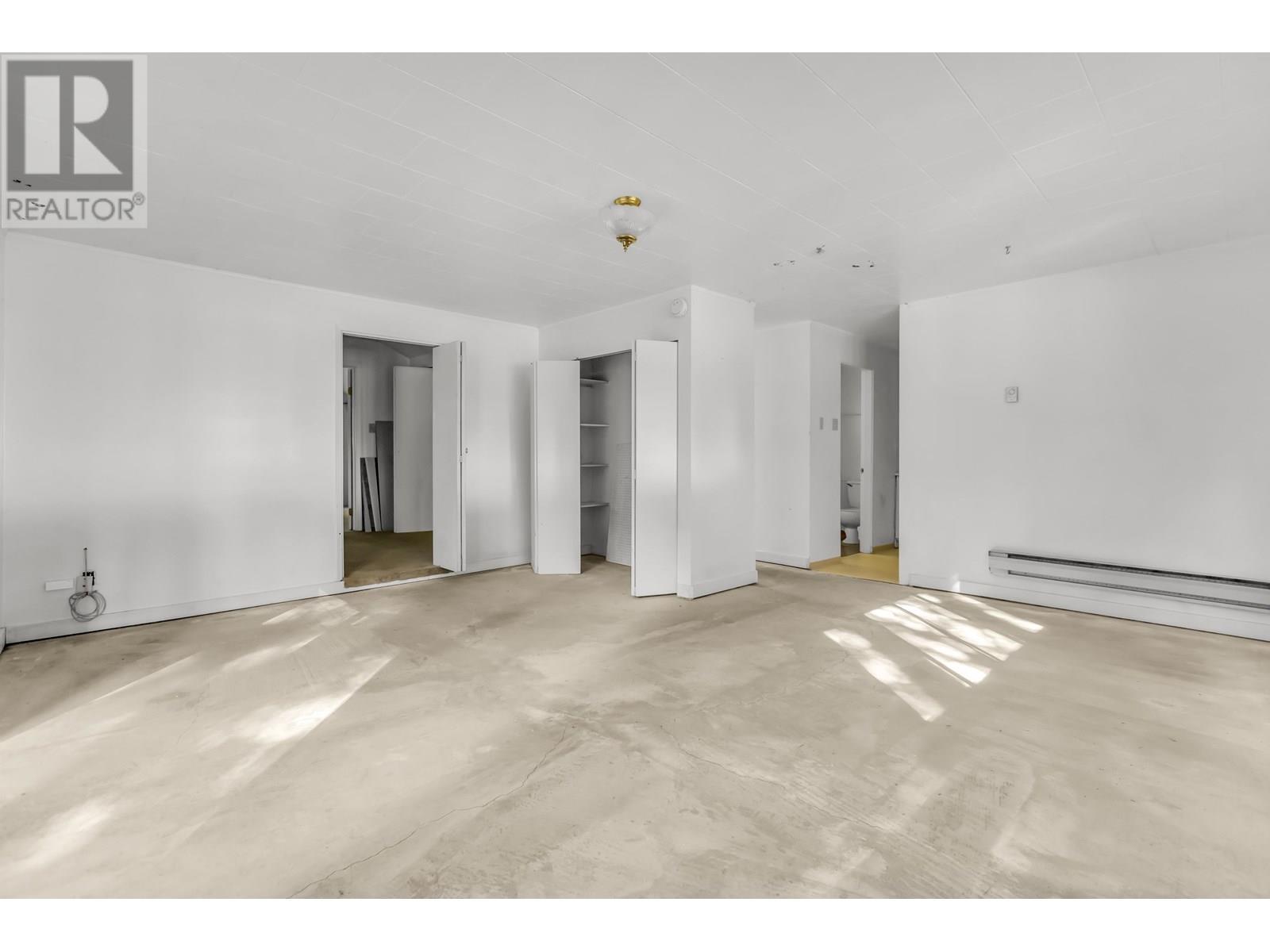 18825 OLD DEWDNEY TRUNK ROAD, Pitt Meadows