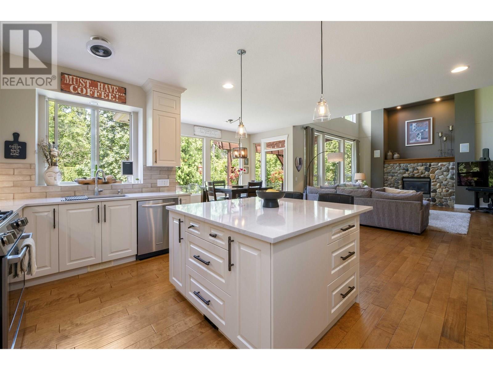 Photo 20 of 24437 Mcclure Drive, Maple Ridge BC