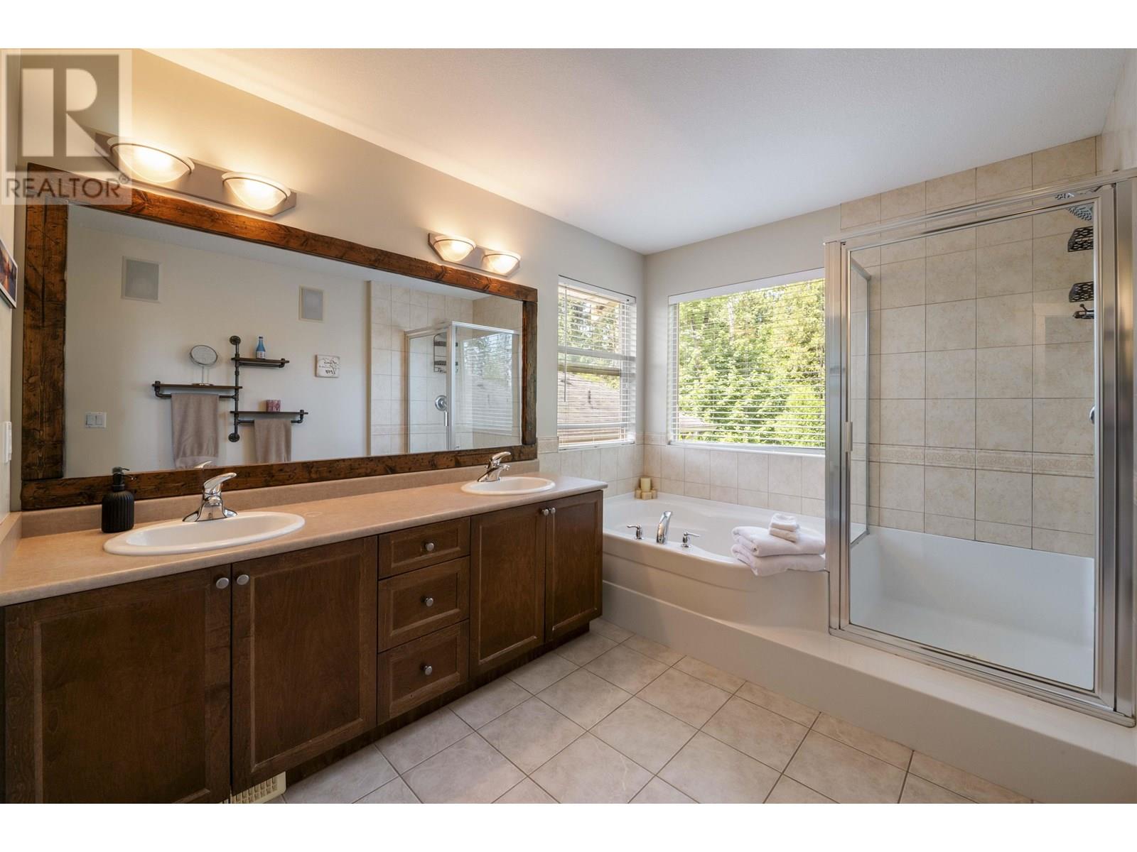 Photo 28 of 24437 Mcclure Drive, Maple Ridge BC
