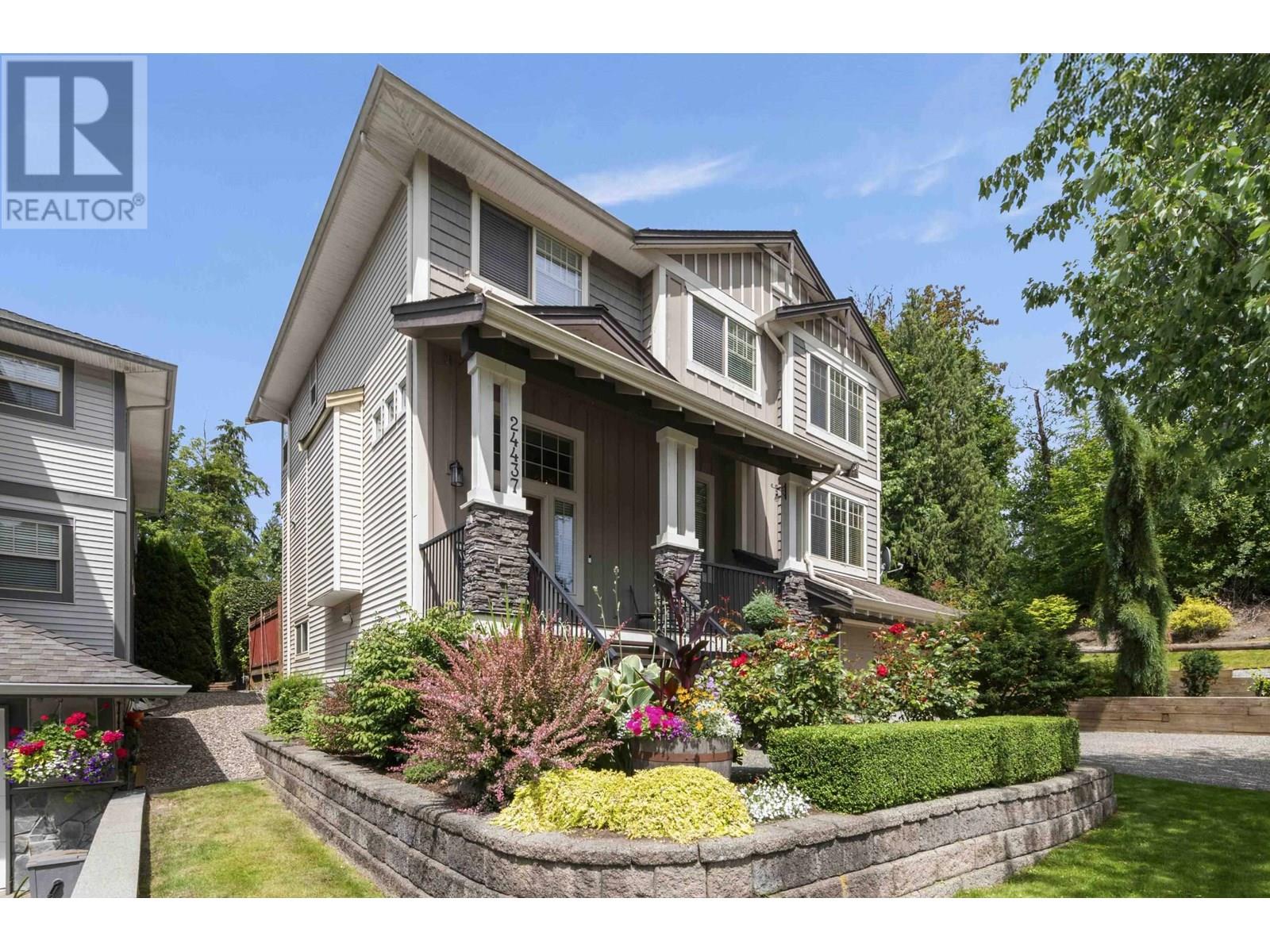 Photo 3 of 24437 Mcclure Drive, Maple Ridge BC