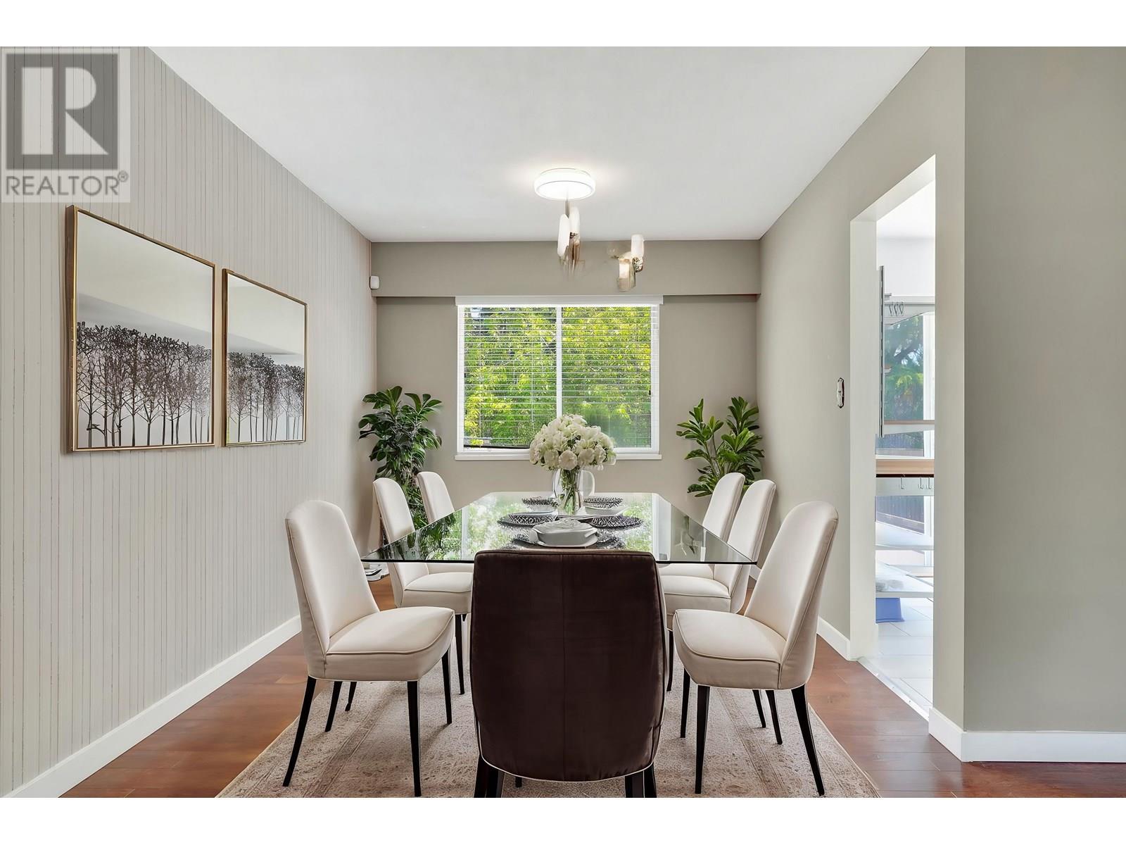 Photo 4 of 10540 Sorrel Drive, Richmond BC