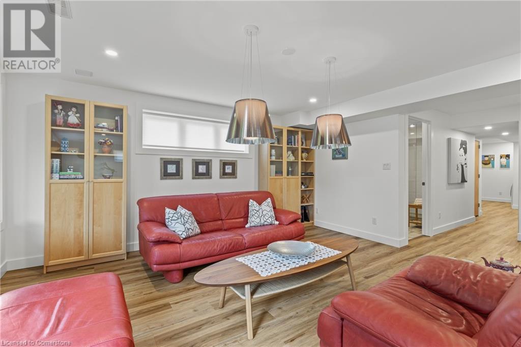 Photo 10 of 5799 Osprey Avenue, Niagara Falls ON