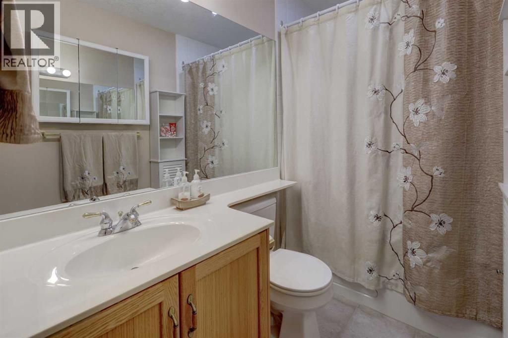 Photo 22 of 101 3412 Parkdale Boulevard Nw, Calgary AB