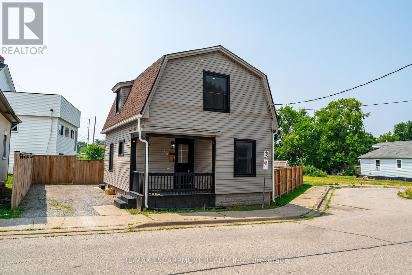 Photo 1 of 1 Prince Street, St Catharines ON