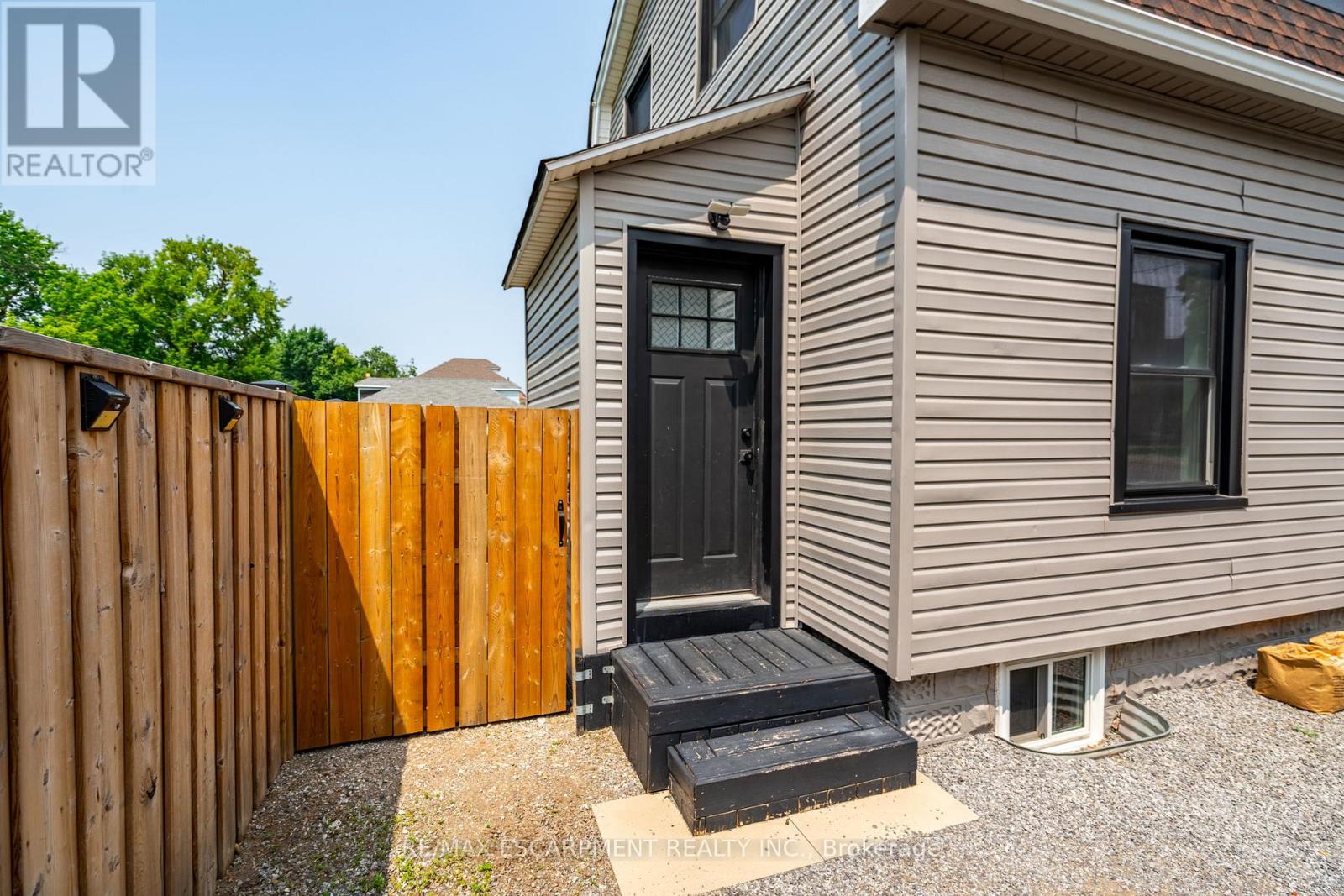 Photo 4 of 1 Prince Street, St Catharines ON
