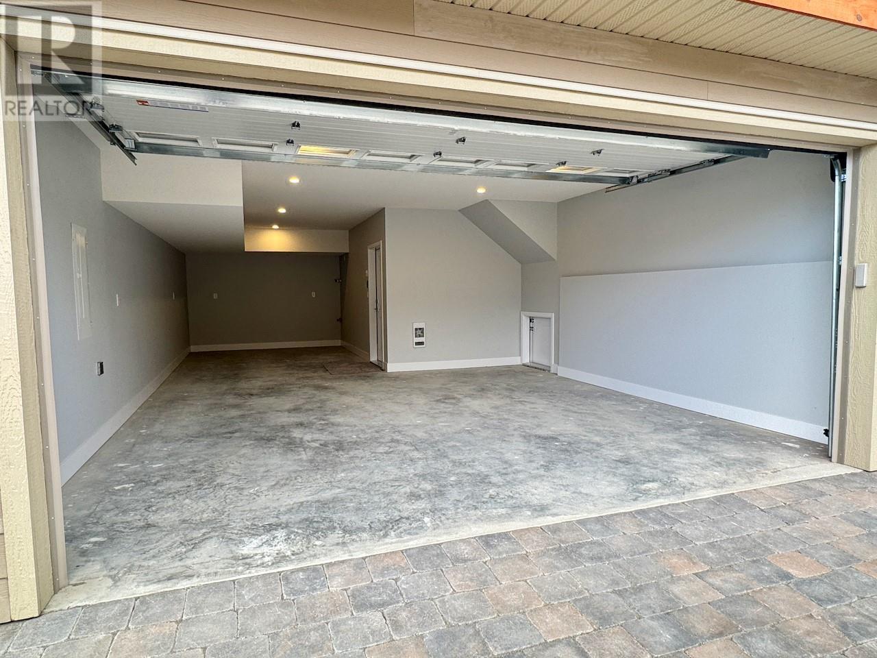 Photo 5 of 130 Colebrook Road Unit 27, Kamloops BC