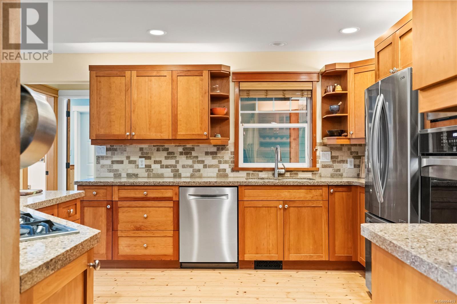 583 Nature Park Dr, Campbell River