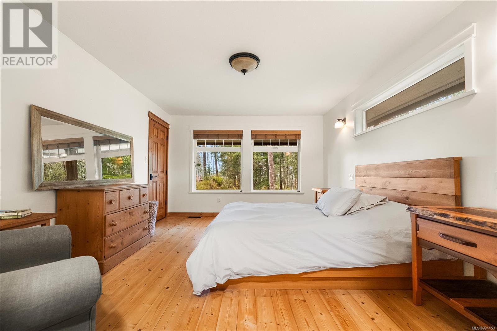 583 Nature Park Dr, Campbell River