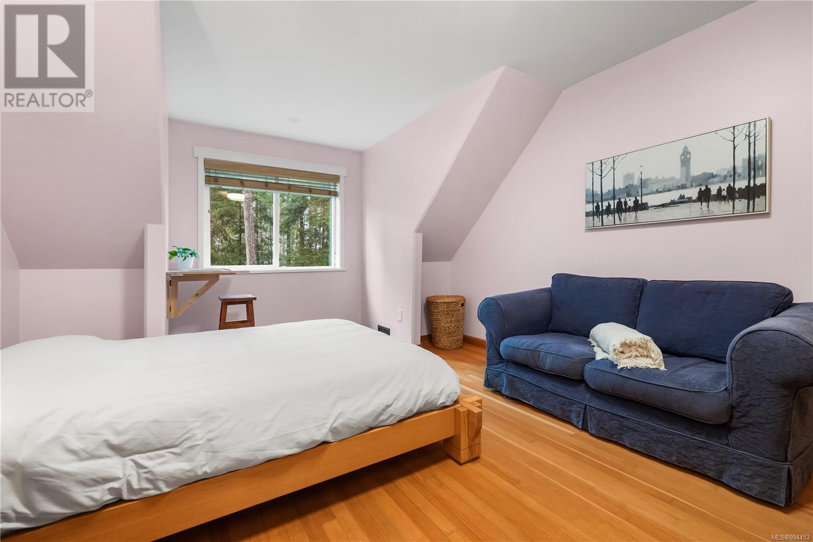 583 Nature Park Dr, Campbell River