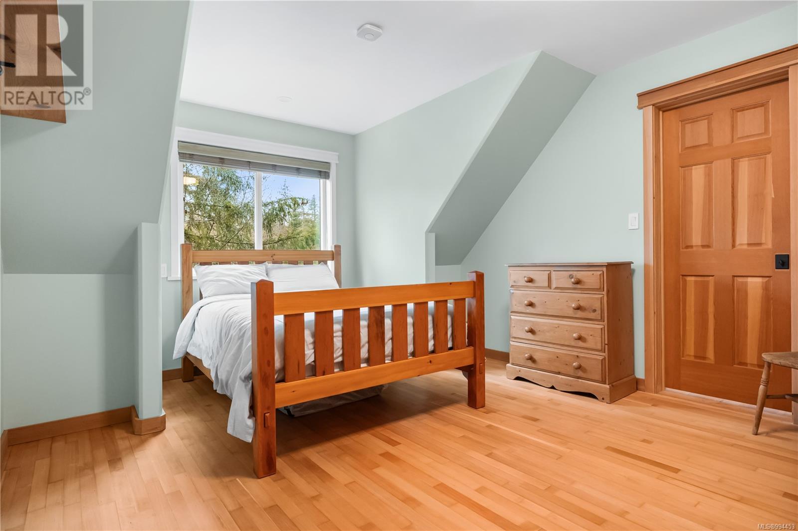 583 Nature Park Dr, Campbell River