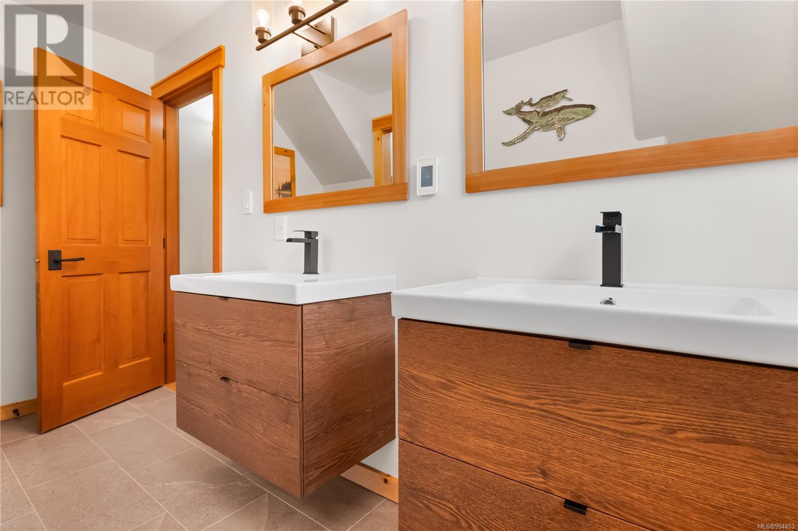 583 Nature Park Dr, Campbell River