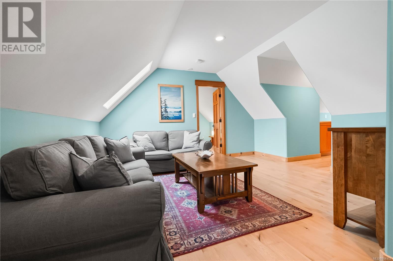 583 Nature Park Dr, Campbell River