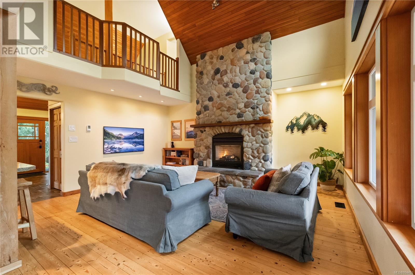 583 Nature Park Dr, Campbell River