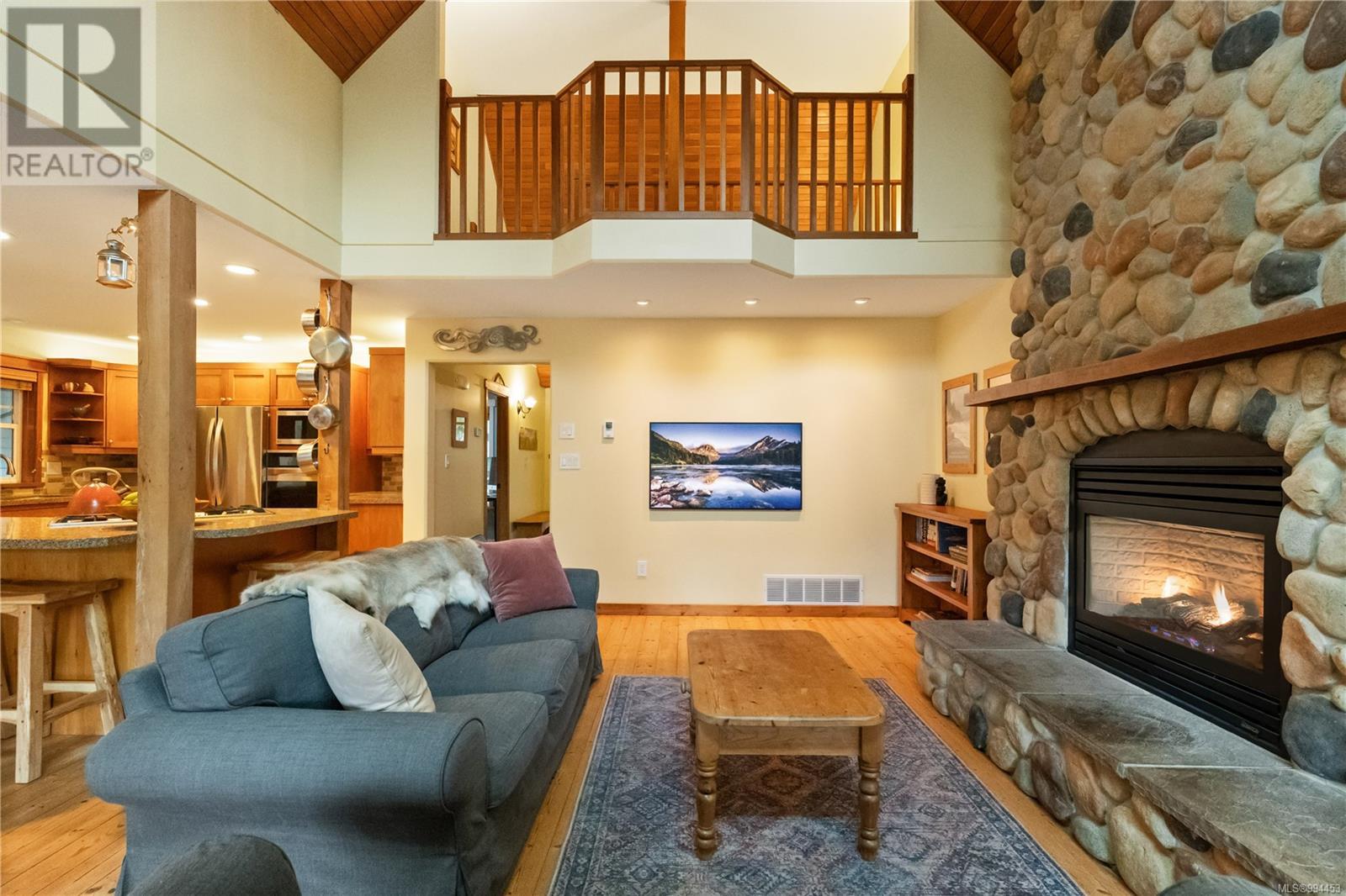 583 Nature Park Dr, Campbell River