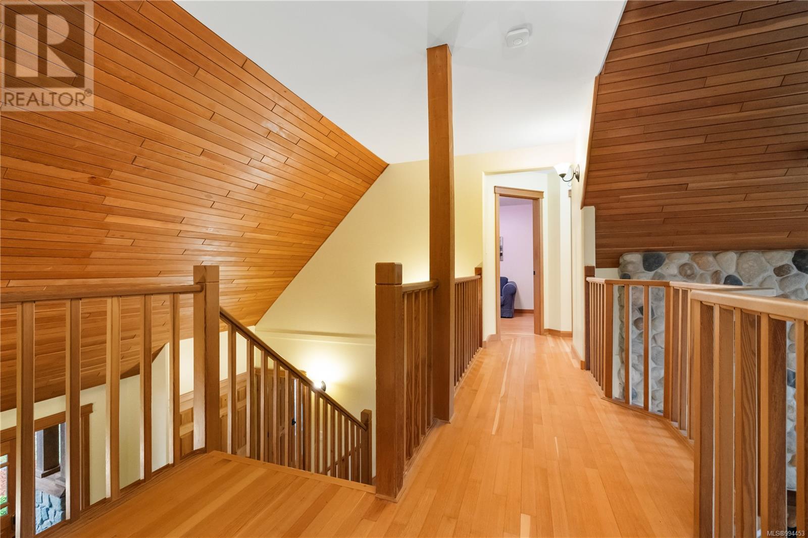 583 Nature Park Dr, Campbell River