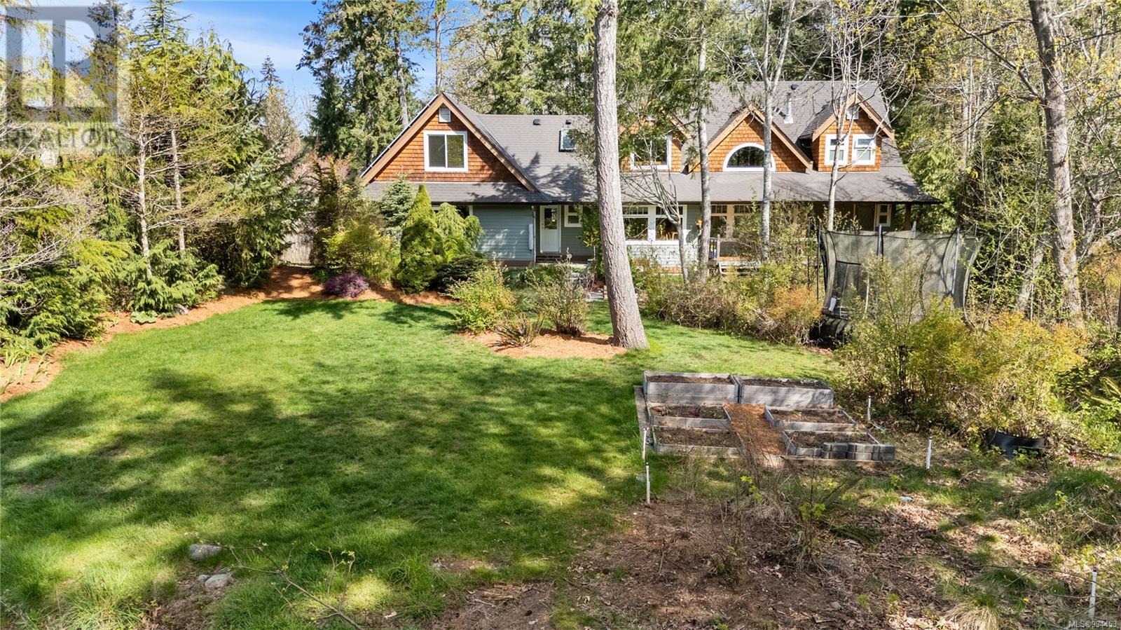 583 Nature Park Dr, Campbell River