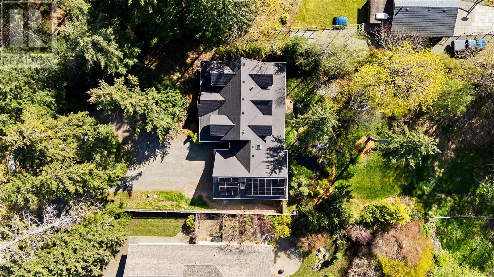 583 Nature Park Dr, Campbell River