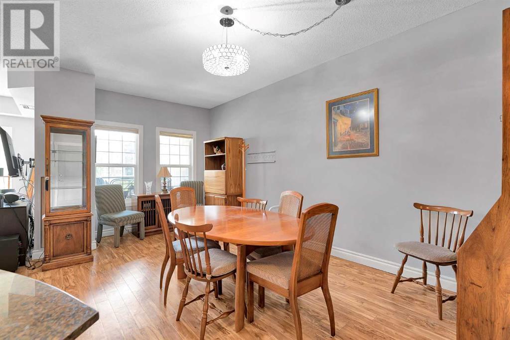 Single Family House for Sale in   Lake Fraser Drive SE Lake Bonavista Calgary 
