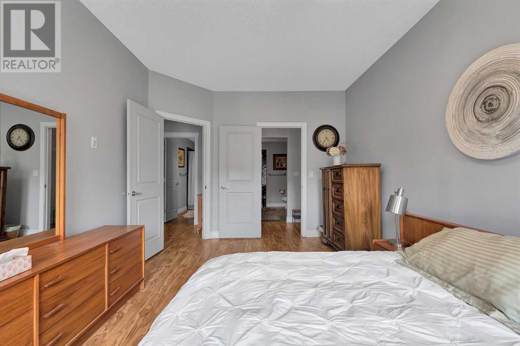 Single Family House for Sale in   Lake Fraser Drive SE Lake Bonavista Calgary 