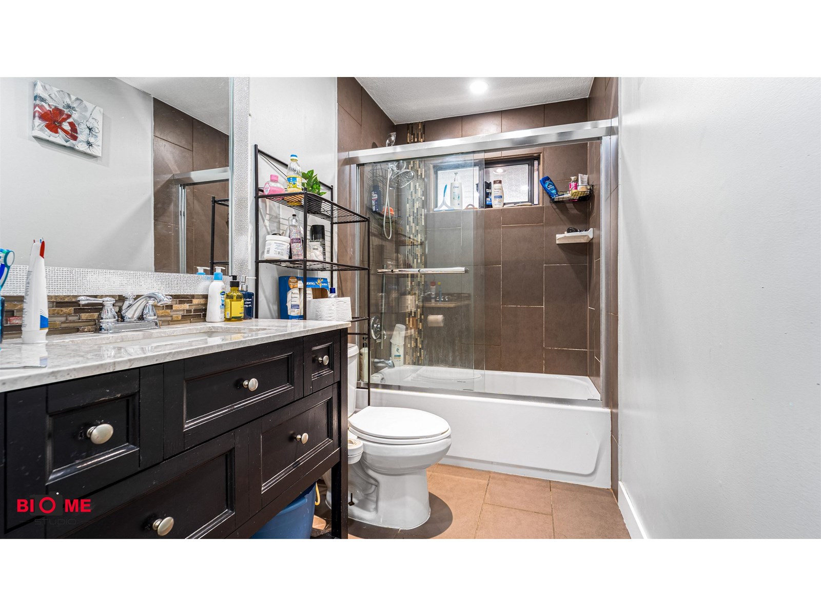 Photo 10 of 6661 141 Street, Surrey BC