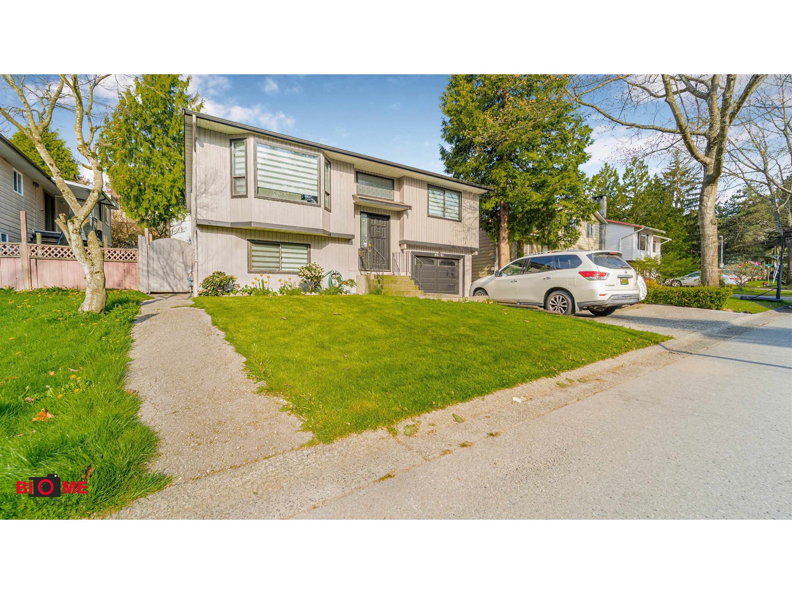 Photo 2 of 6661 141 Street, Surrey BC