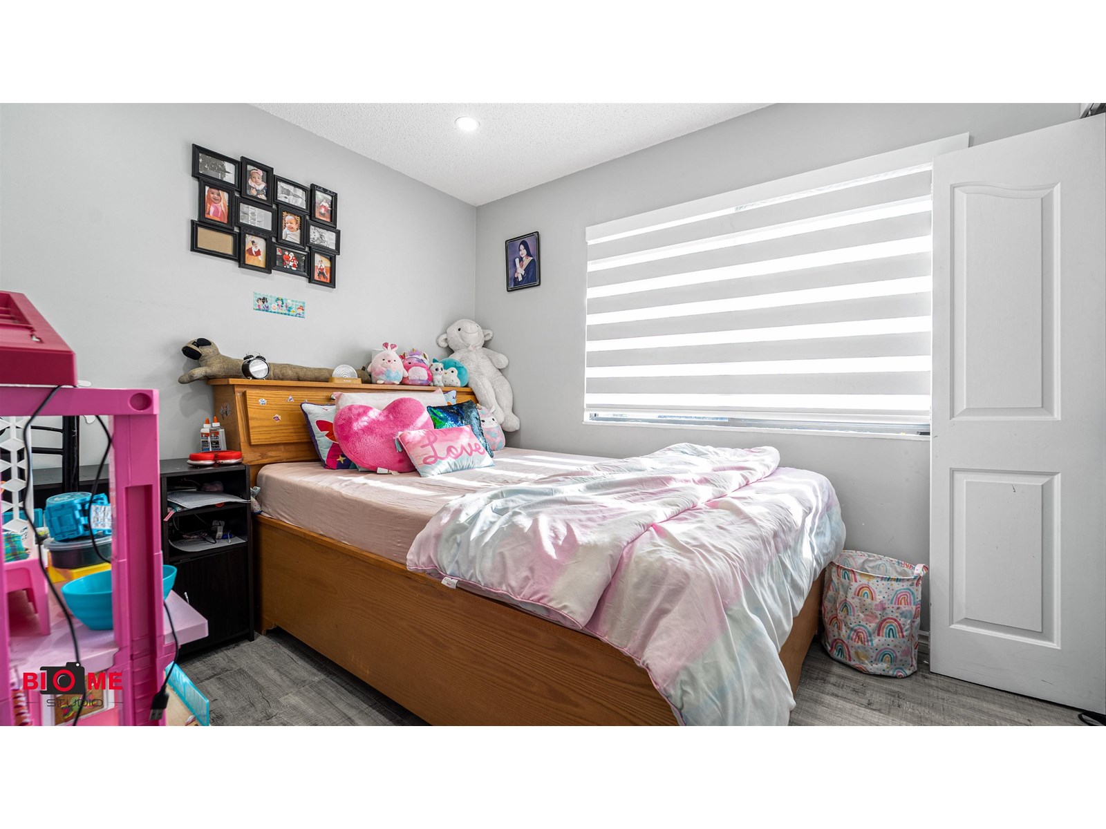 Photo 9 of 6661 141 Street, Surrey BC