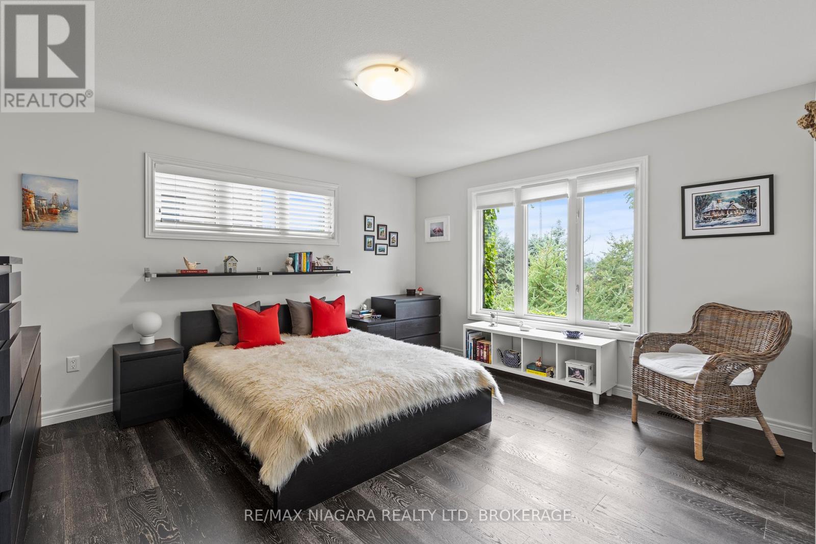 Photo 15 of 5799 Osprey Street, Niagara Falls ON