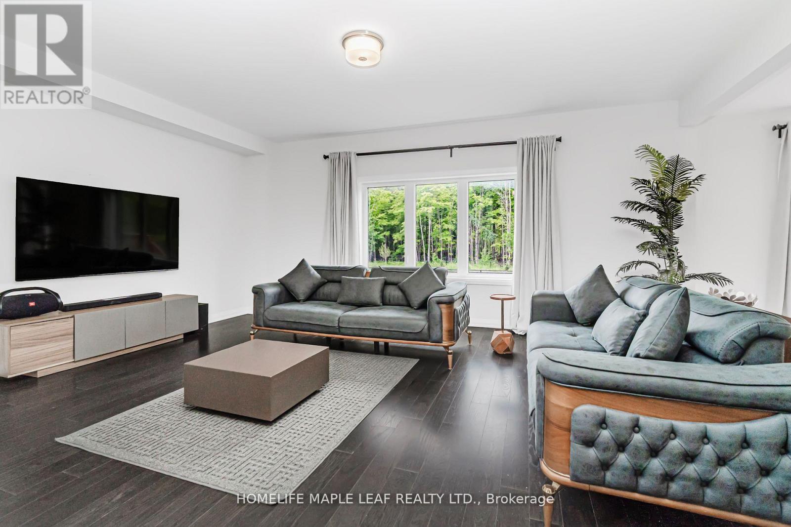 Photo 33 of 3153 Searidge Street, Severn ON