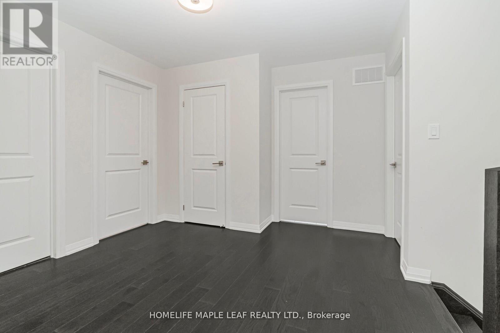 Photo 40 of 3153 Searidge Street, Severn ON