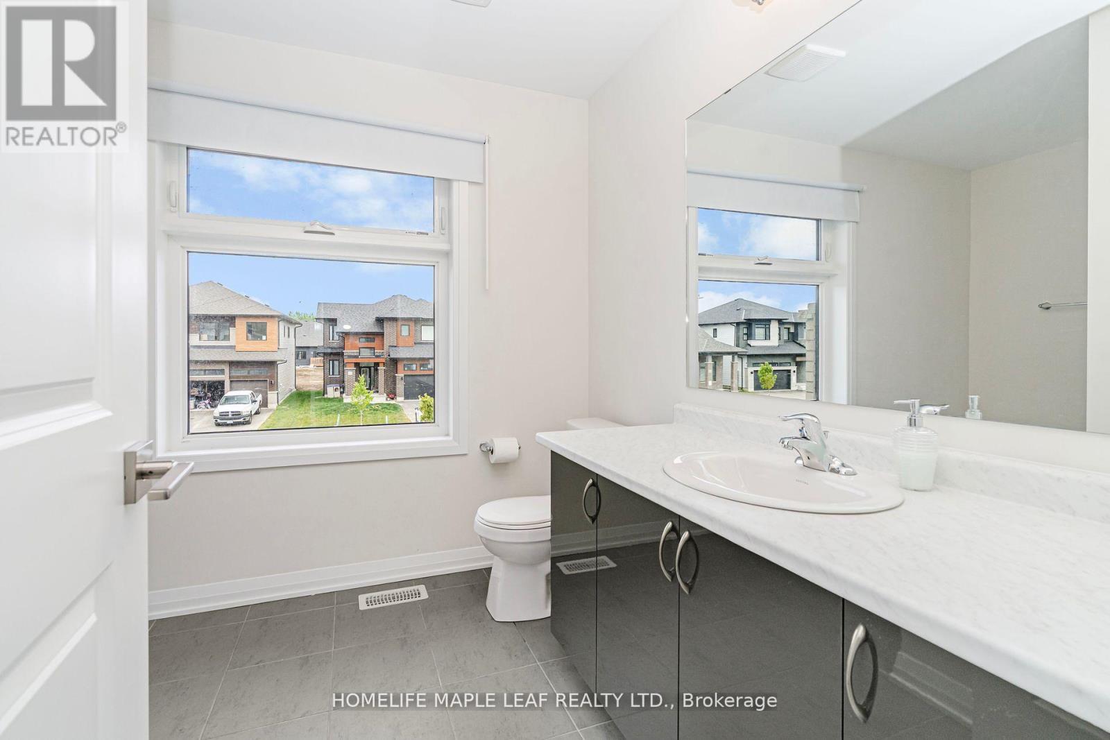 Photo 24 of 3153 Searidge Street, Severn ON