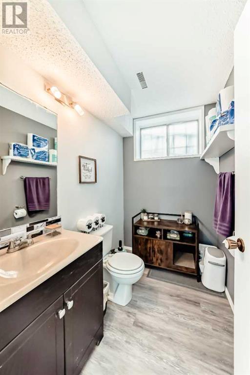 Single Family House 4 Level for Sale in  Whitehorn Drive NE Whitehorn Calgary 