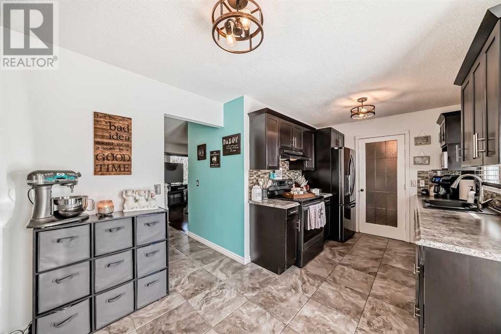 Single Family House 4 Level for Sale in  Whitehorn Drive NE Whitehorn Calgary 