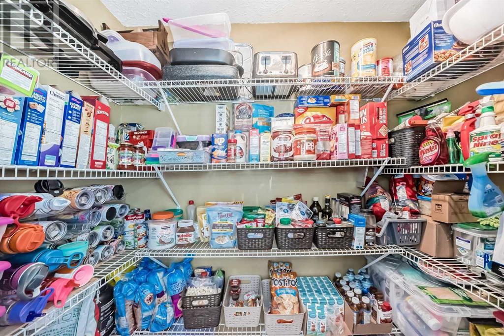 Single Family House 4 Level for Sale in  Whitehorn Drive NE Whitehorn Calgary 