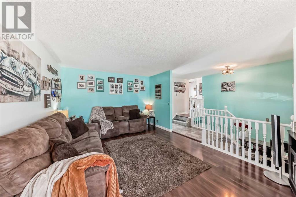 Single Family House 4 Level for Sale in  Whitehorn Drive NE Whitehorn Calgary 