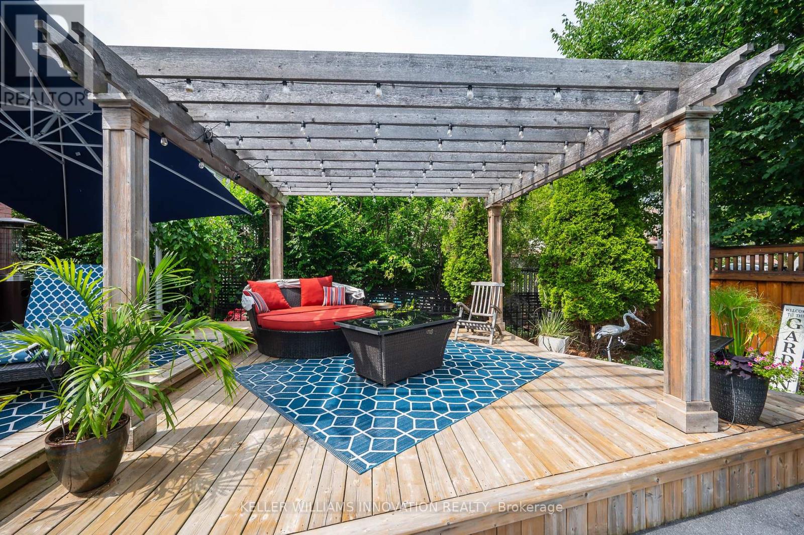 Photo 5 of 2037 Waterbridge Drive, Burlington ON