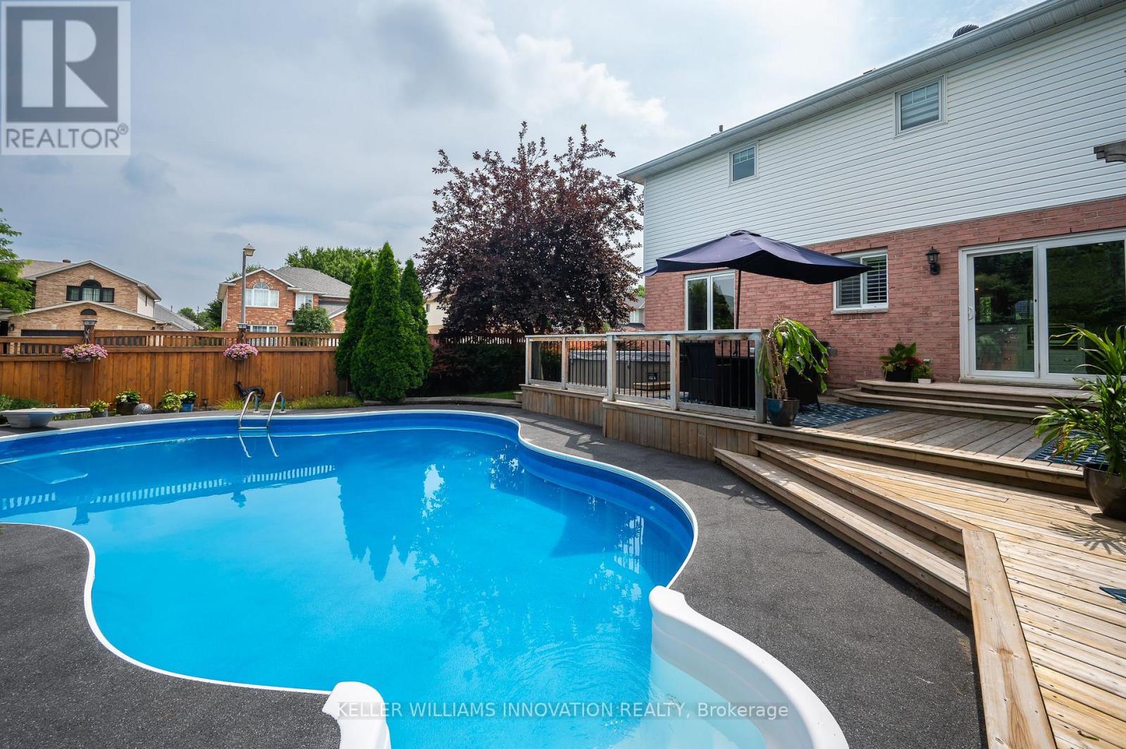 Photo 6 of 2037 Waterbridge Drive, Burlington ON