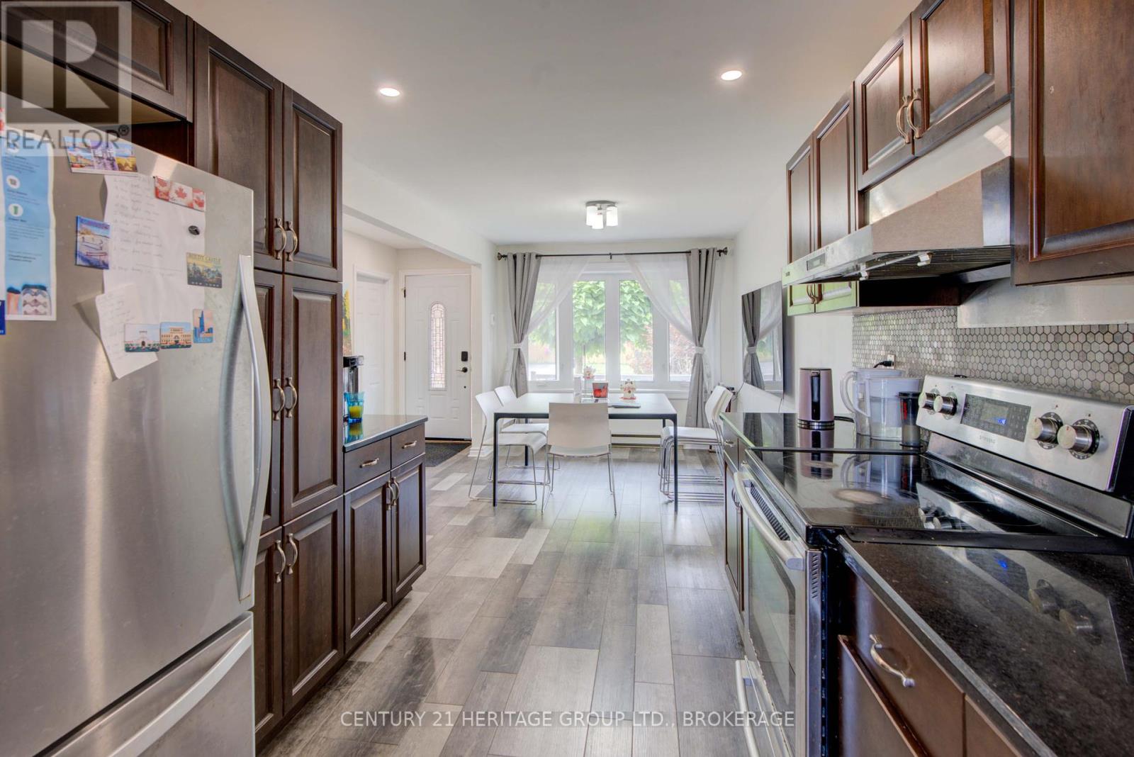 Photo 15 of 836 Milford Drive, Kingston ON