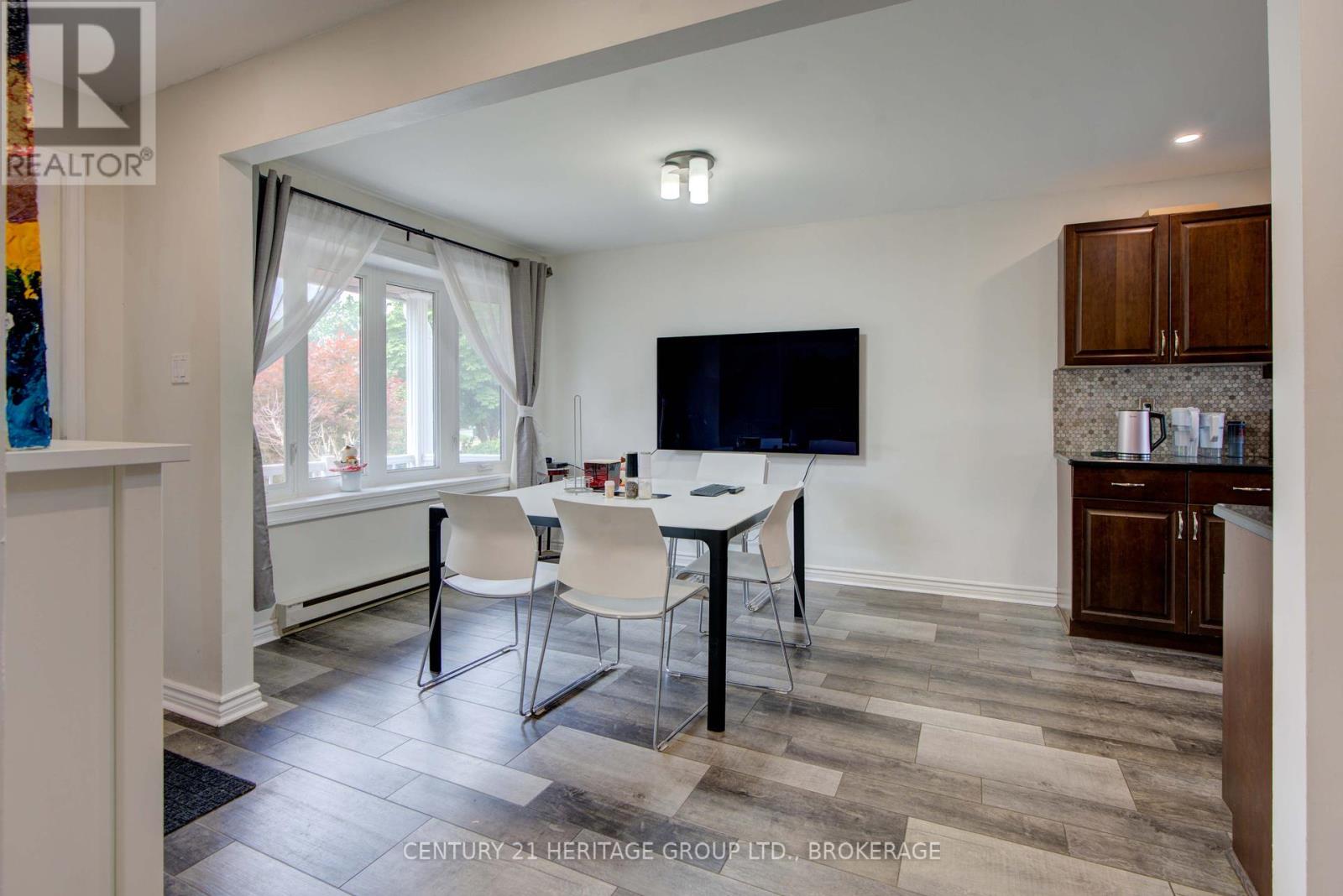 Photo 16 of 836 Milford Drive, Kingston ON