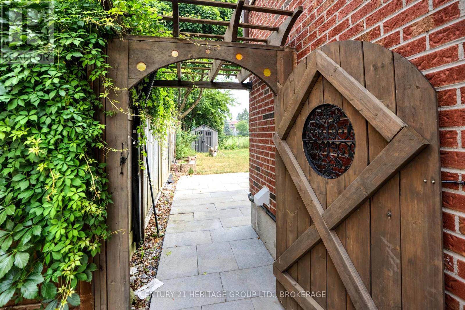 Photo 3 of 836 Milford Drive, Kingston ON