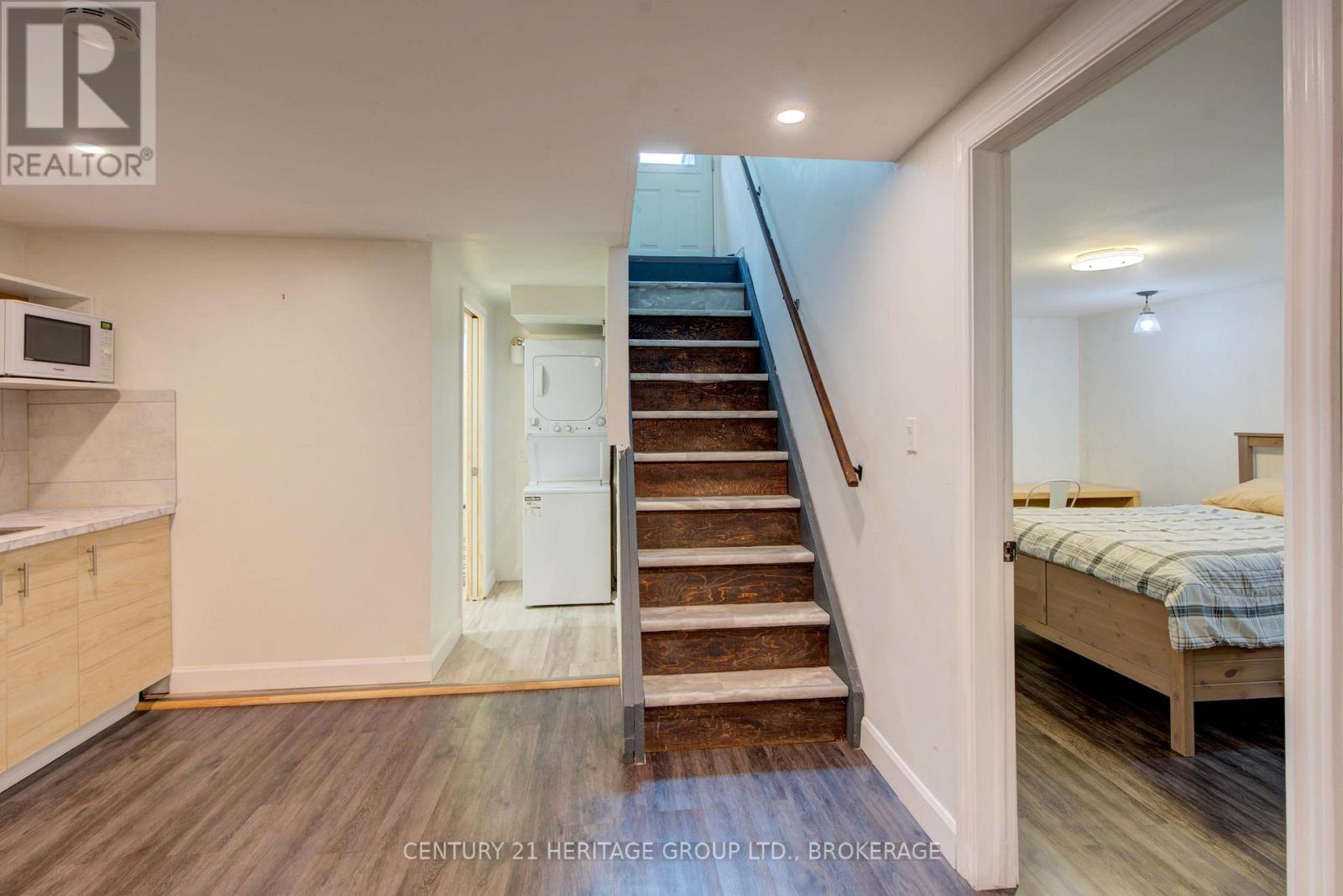 Photo 31 of 836 Milford Drive, Kingston ON