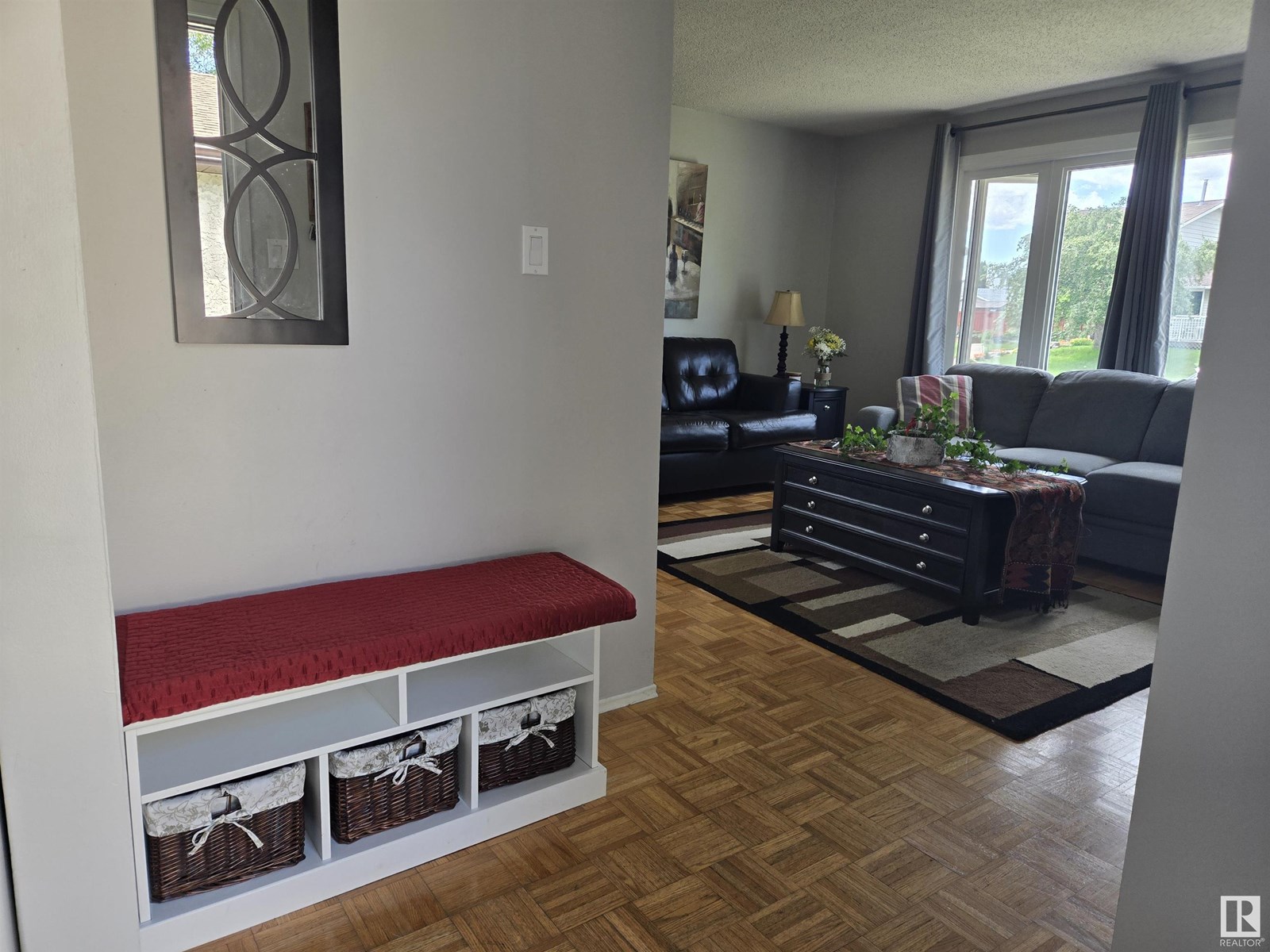 Photo 3 of 14505 23 St Nw, Edmonton AB