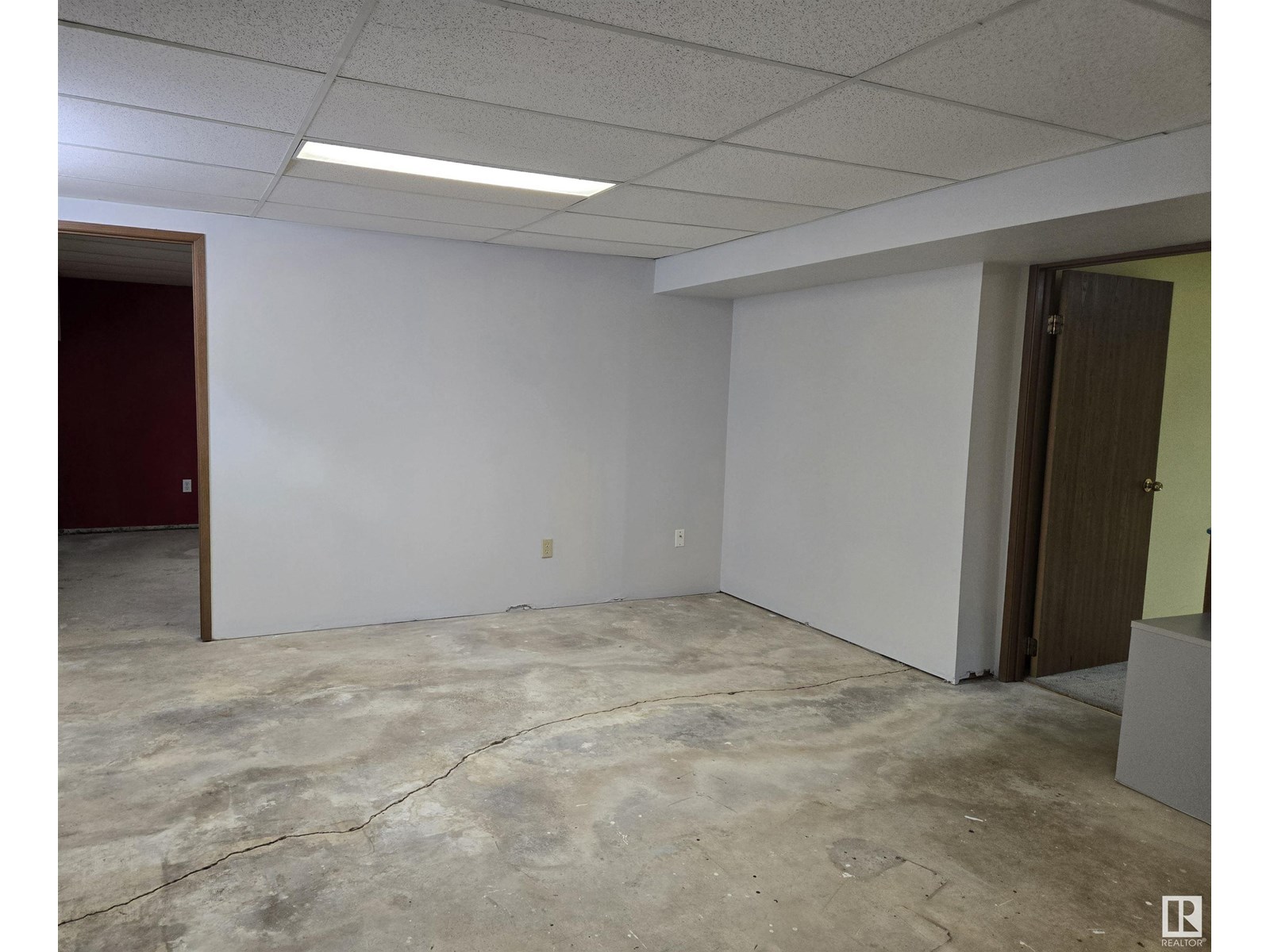 Photo 31 of 14505 23 St Nw, Edmonton AB